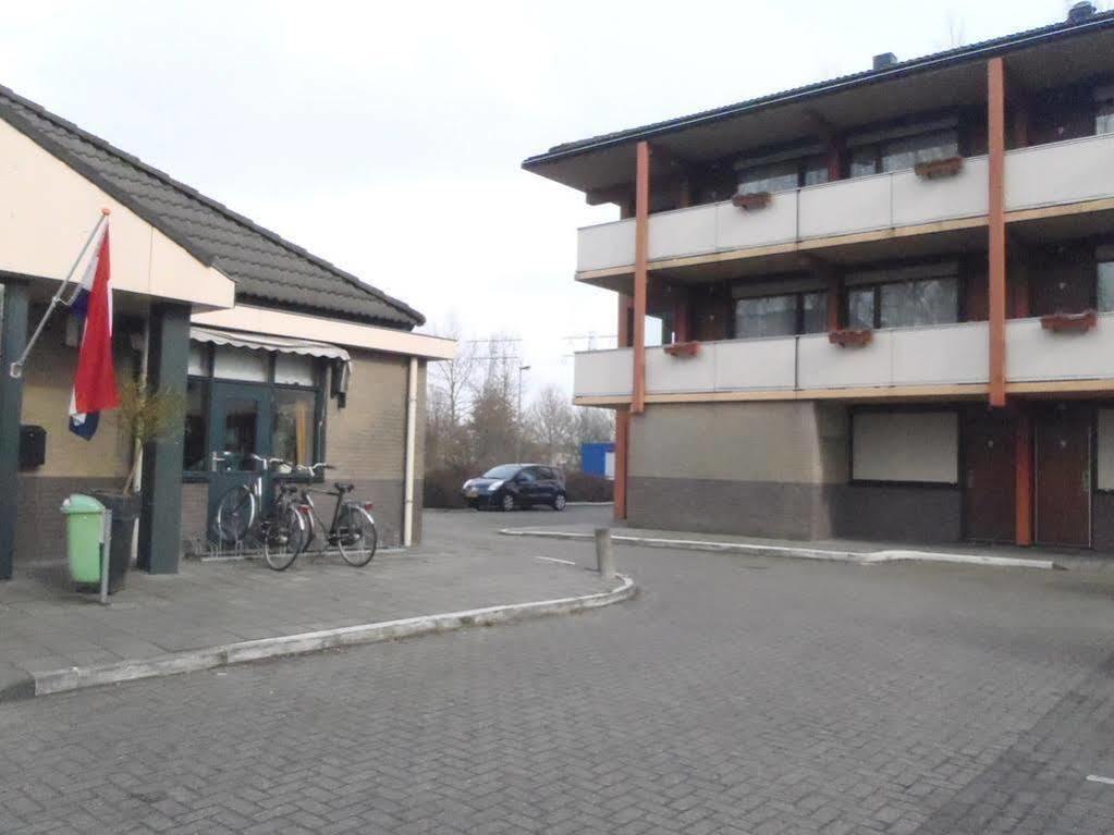 Campanile Hotel & Restaurant Leeuwarden Exteriör bild